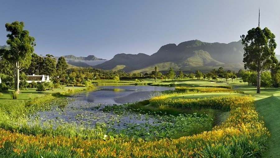 O Outeniqua está um campo do Fancourt Golf & Spa resort.