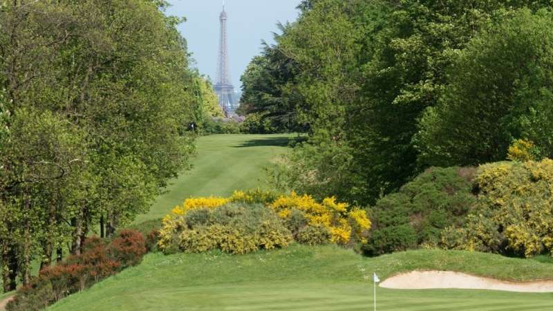 O golf de Sant Clause, um golf clube privado perto de Paris