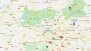 A mapa de Paris com hotels e campos de golfe